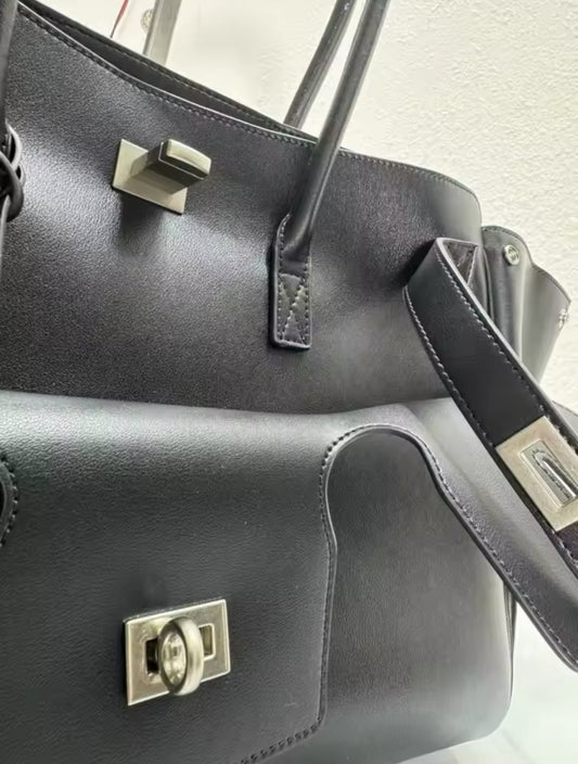 CARRIE BAG